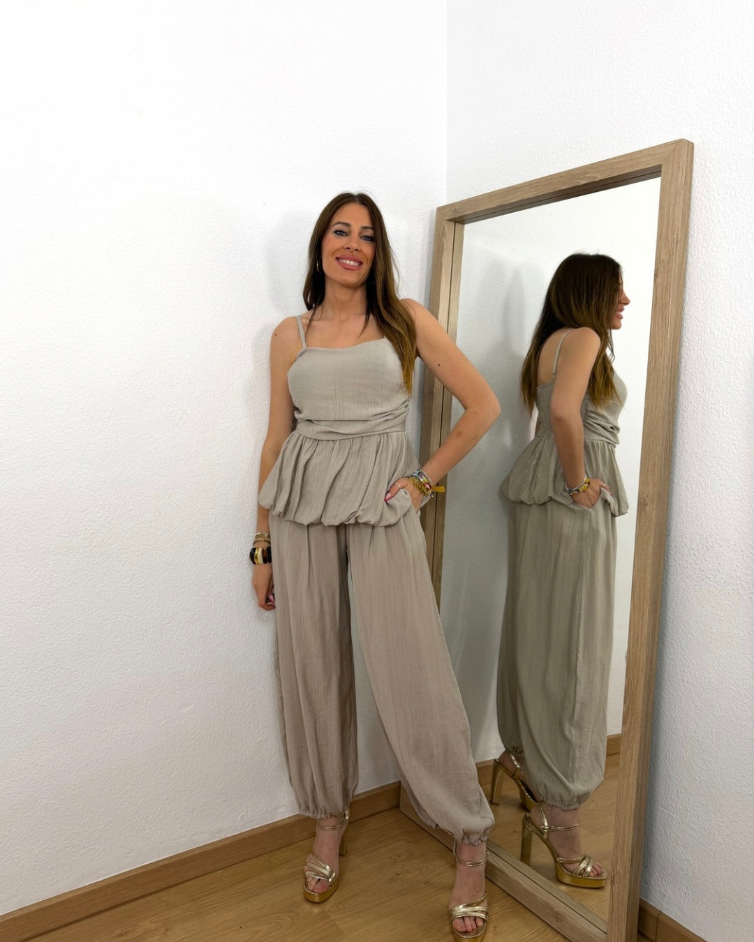 Conjunto Roma Taupe