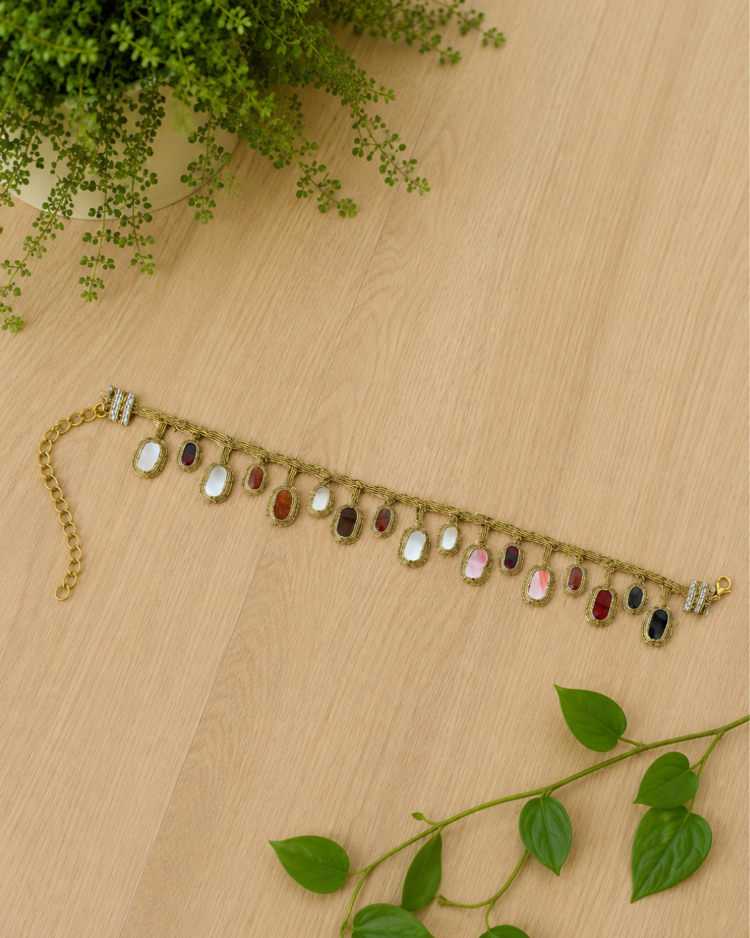 Choker C